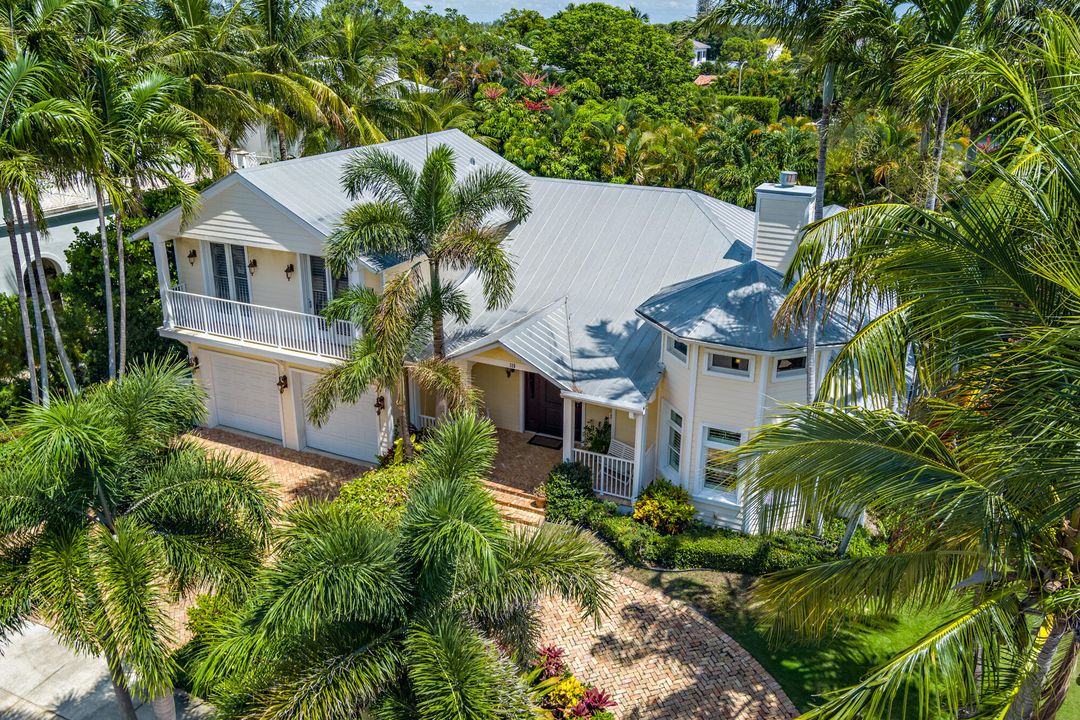 待售: $4,500,000 (3 贝兹, 3 浴室, 3293 平方英尺)