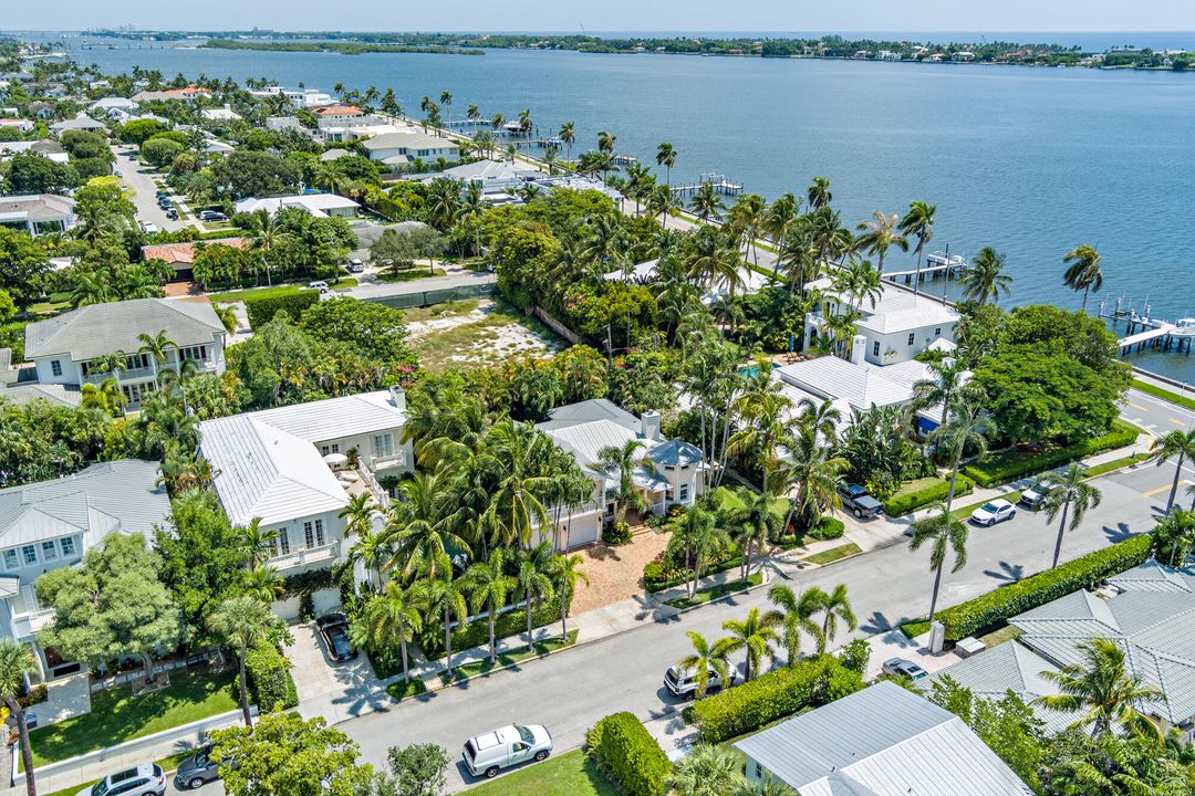 待售: $4,500,000 (3 贝兹, 3 浴室, 3293 平方英尺)