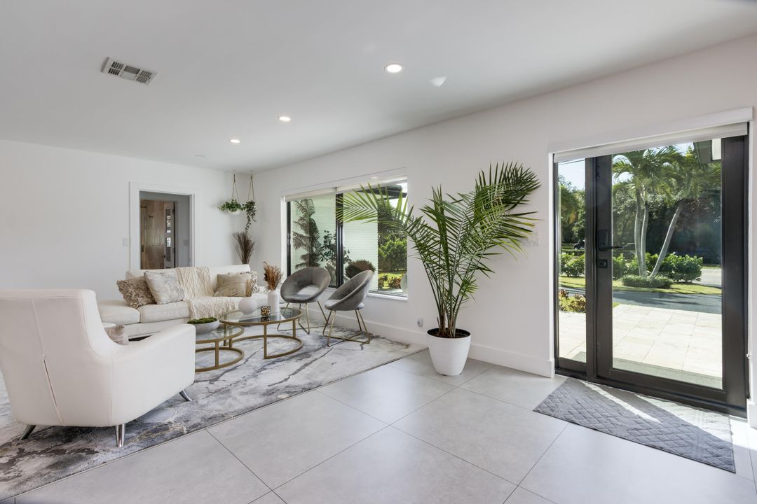 待售: $2,875,000 (3 贝兹, 2 浴室, 1980 平方英尺)