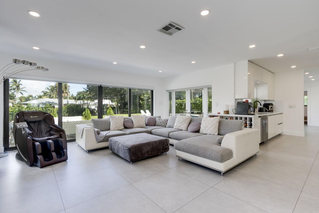 待售: $2,875,000 (3 贝兹, 2 浴室, 1980 平方英尺)