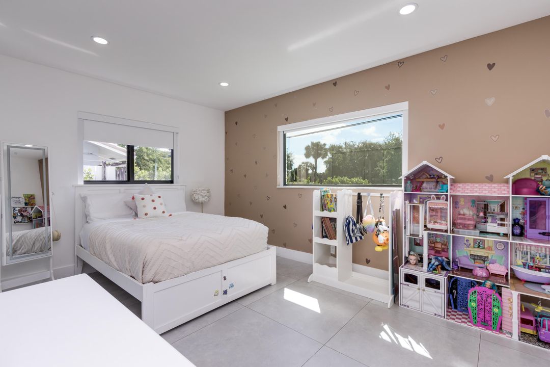 待售: $2,875,000 (3 贝兹, 2 浴室, 1980 平方英尺)