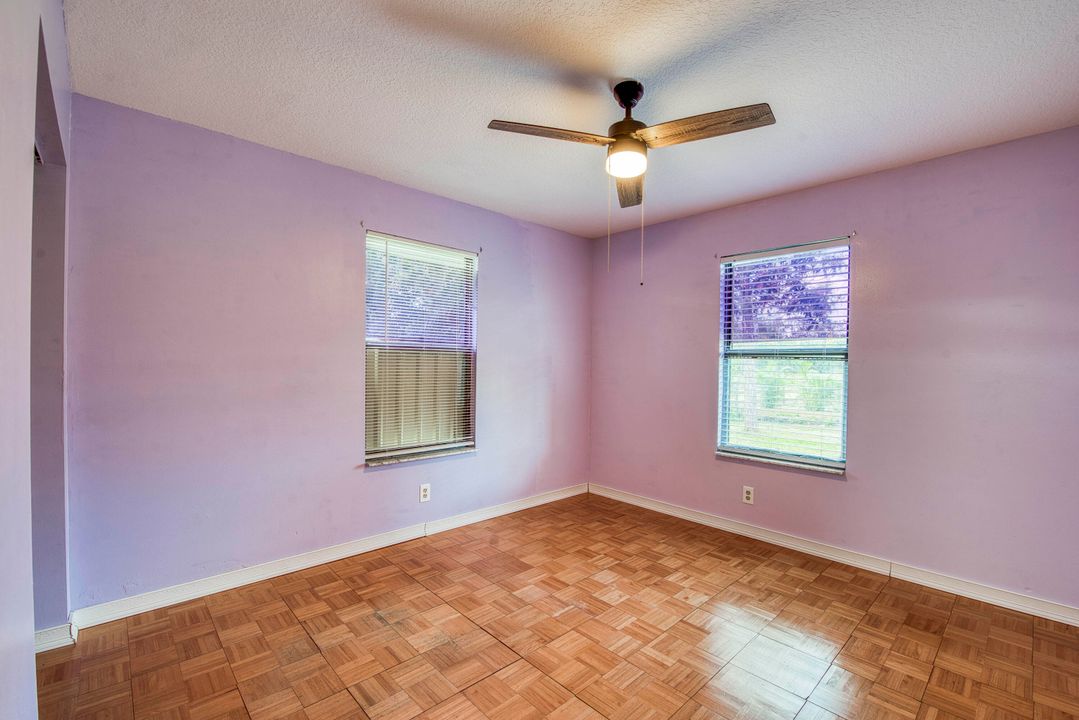 合同活跃: $459,000 (3 贝兹, 2 浴室, 1380 平方英尺)