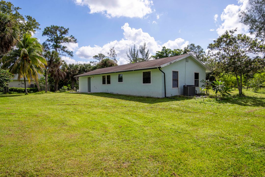 合同活跃: $459,000 (3 贝兹, 2 浴室, 1380 平方英尺)