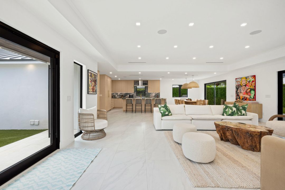 Active With Contract: $3,195,000 (4 beds, 2 baths, 2303 Square Feet)