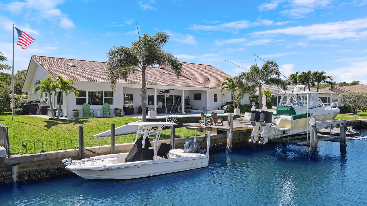 На продажу: $2,350,000 (3 спален, 3 ванн, 2744 Квадратных фут)