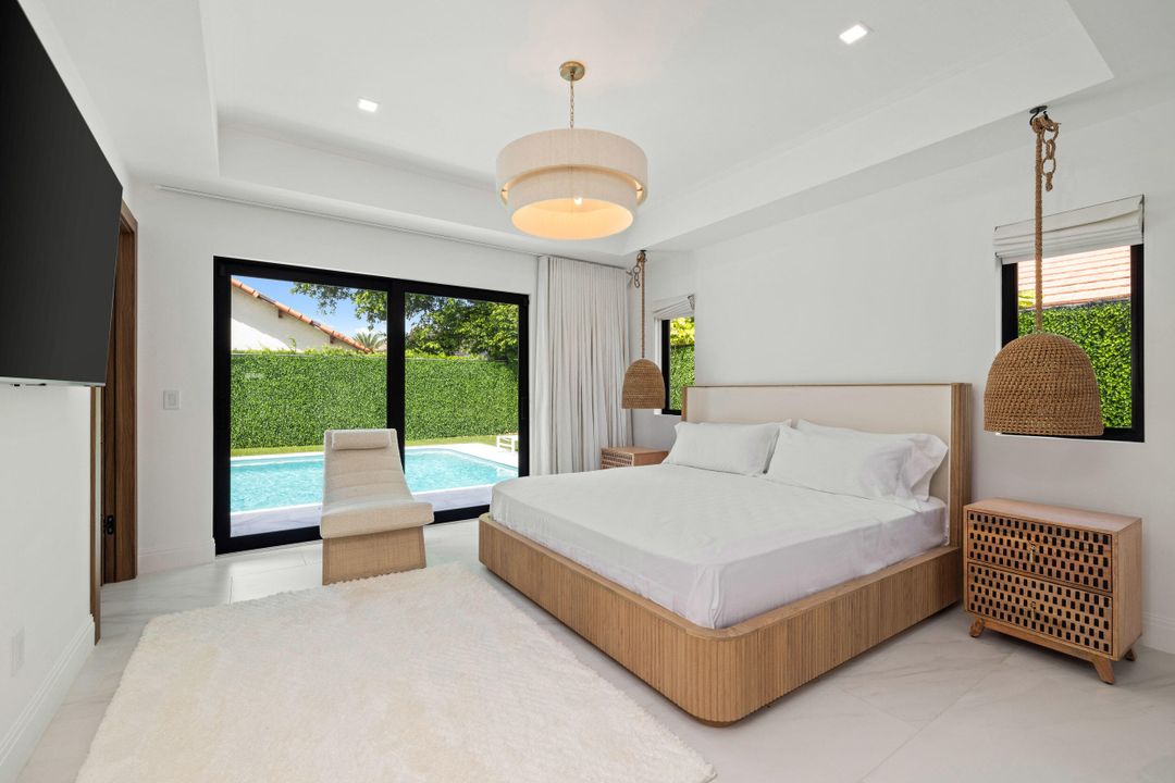 Active With Contract: $3,195,000 (4 beds, 2 baths, 2303 Square Feet)