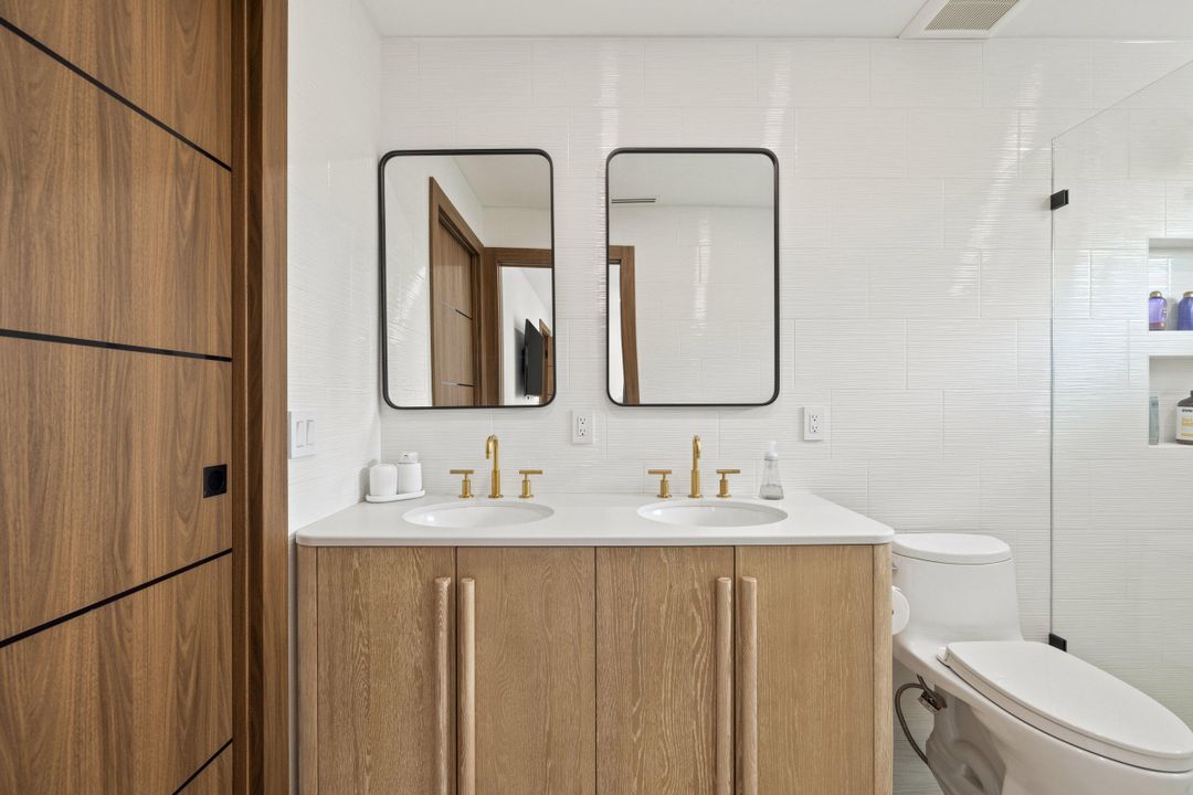 Active With Contract: $3,195,000 (4 beds, 2 baths, 2303 Square Feet)