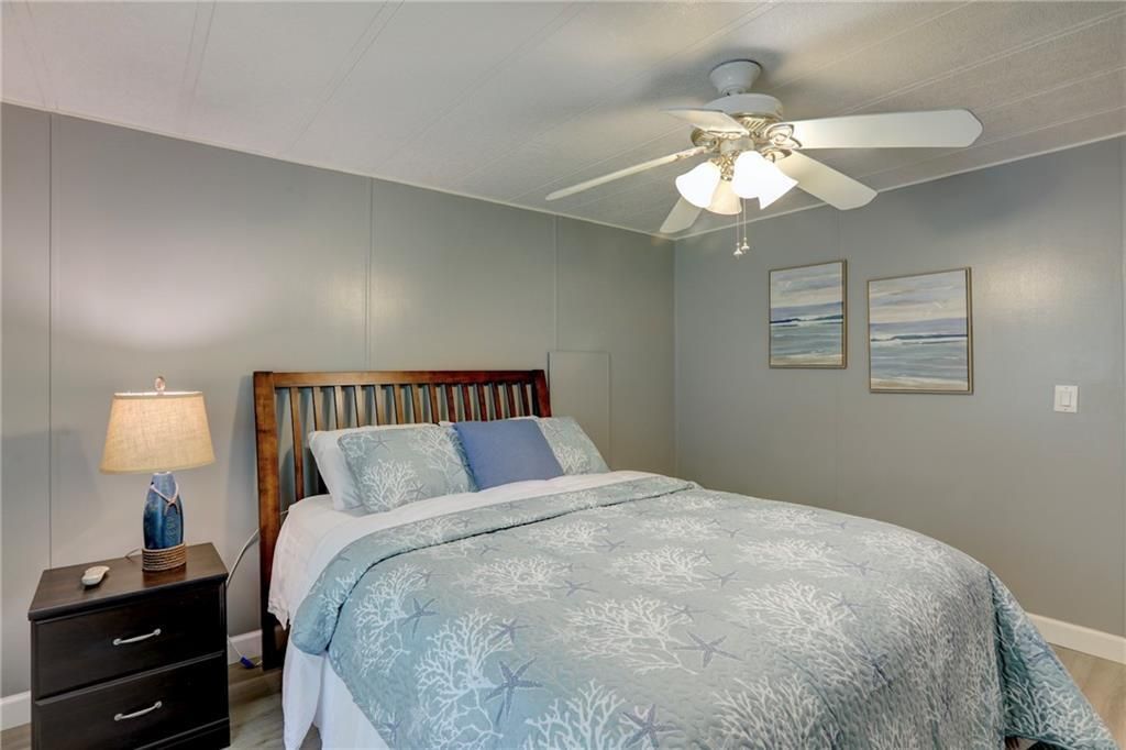 待售: $189,500 (2 贝兹, 2 浴室, 994 平方英尺)