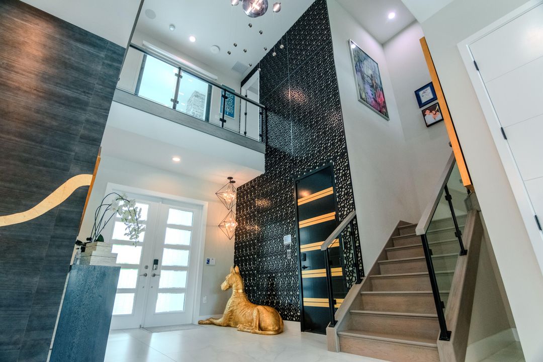 В аренду: $17,900 (5 спален, 6 ванн, 5315 Квадратных фут)