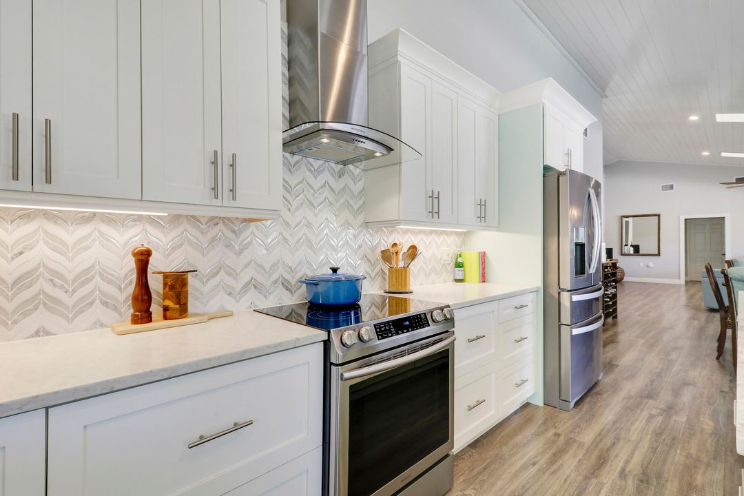 На продажу: $2,350,000 (3 спален, 3 ванн, 2744 Квадратных фут)