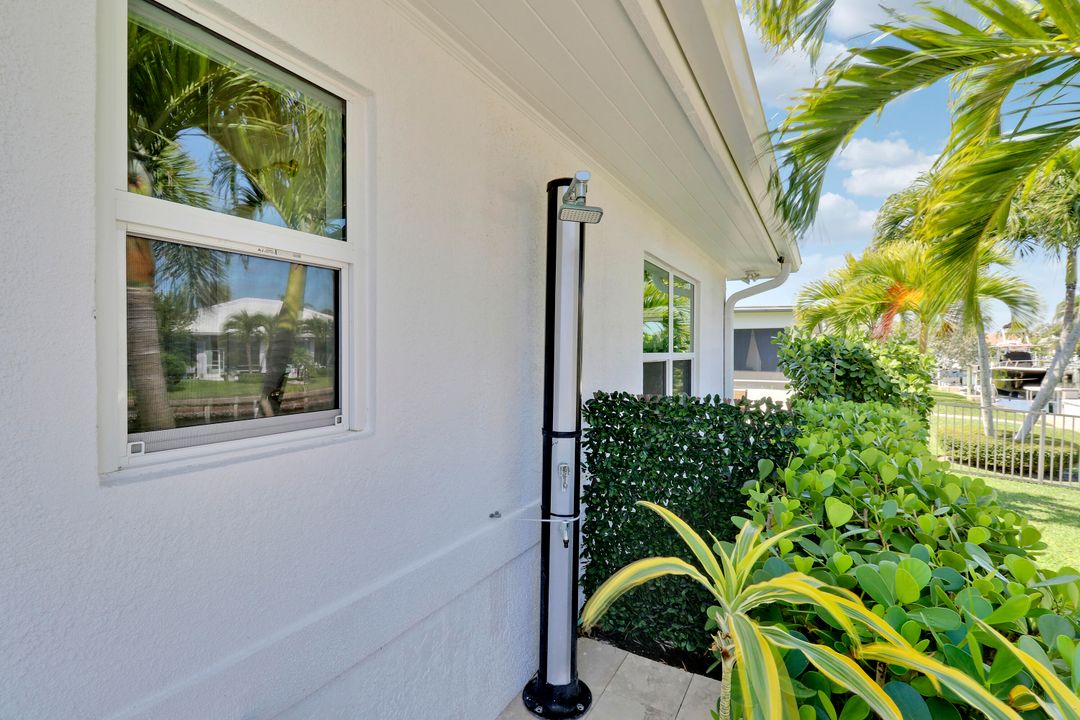 На продажу: $2,350,000 (3 спален, 3 ванн, 2744 Квадратных фут)