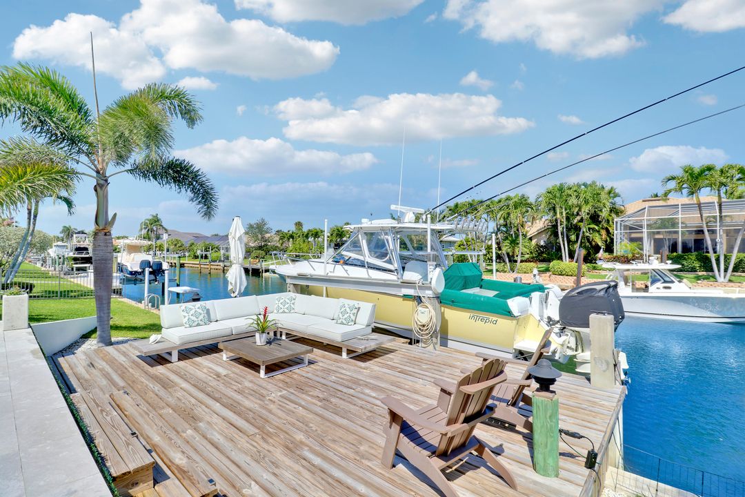 На продажу: $2,350,000 (3 спален, 3 ванн, 2744 Квадратных фут)