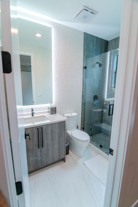 В аренду: $17,900 (5 спален, 6 ванн, 5315 Квадратных фут)