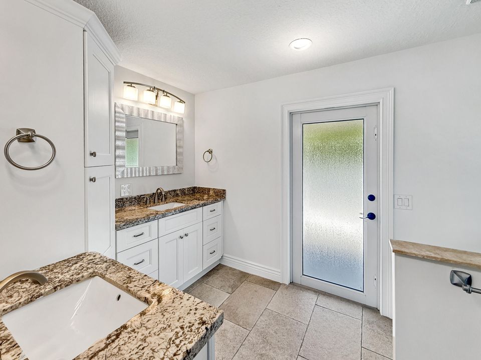 En Venta: $1,649,995 (4 camas, 3 baños, 3305 Pies cuadrados)