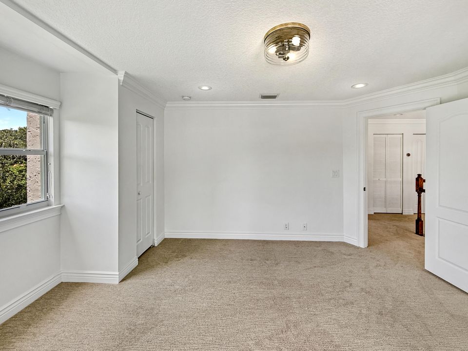 En Venta: $1,649,995 (4 camas, 3 baños, 3305 Pies cuadrados)