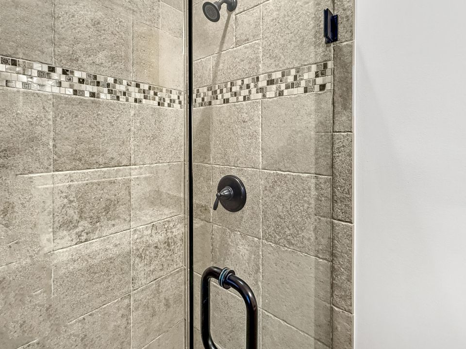 En Venta: $1,649,995 (4 camas, 3 baños, 3305 Pies cuadrados)