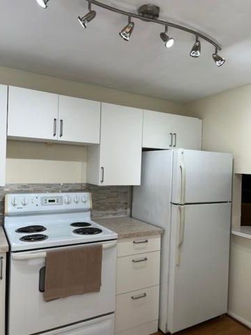 For Rent: $1,800 (2 beds, 2 baths, 850 Square Feet)
