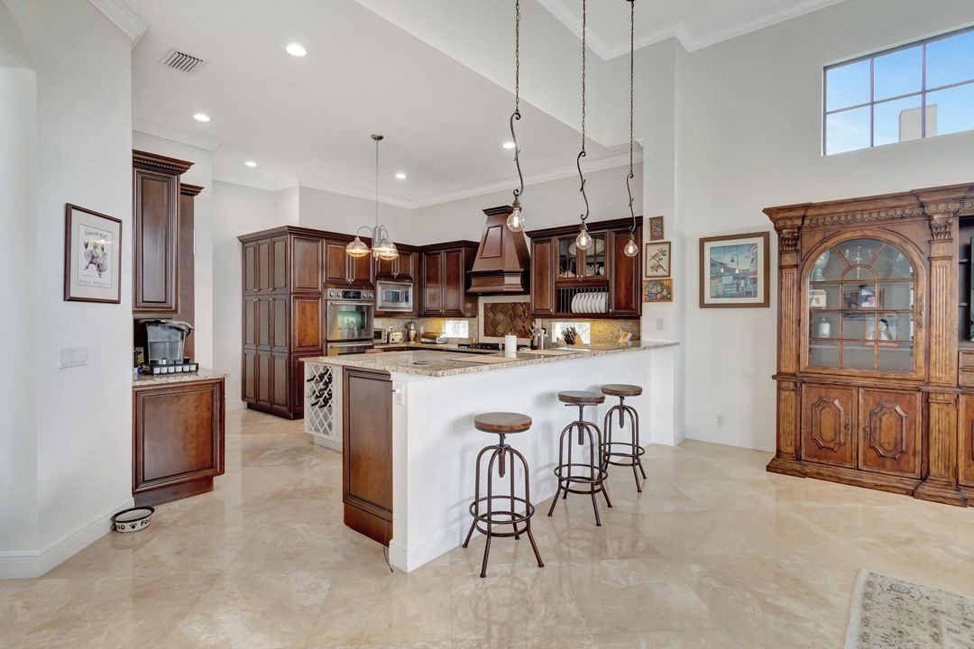 待售: $1,625,000 (5 贝兹, 6 浴室, 4798 平方英尺)