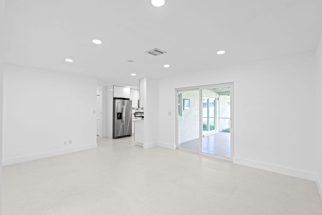 待售: $585,000 (3 贝兹, 2 浴室, 1584 平方英尺)