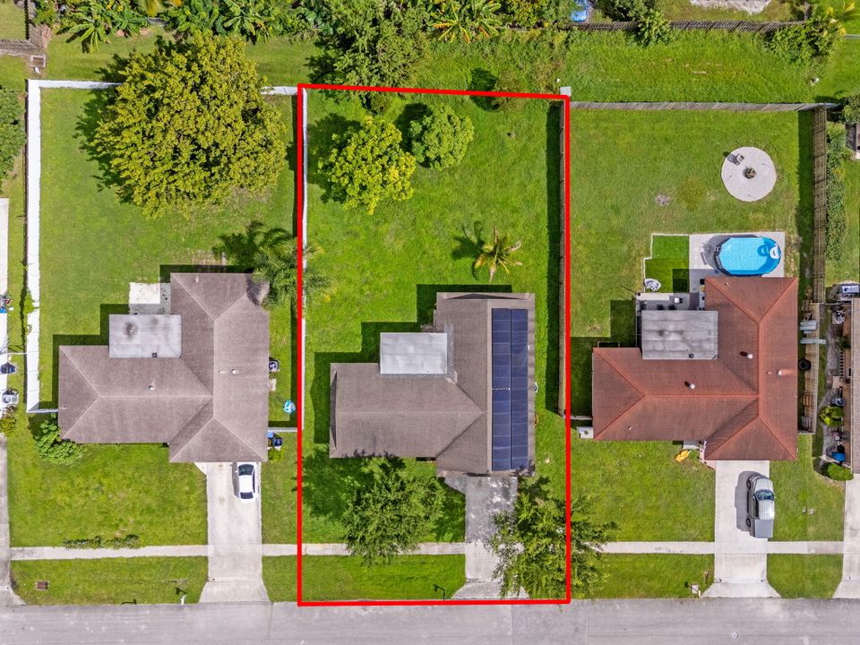 待售: $585,000 (3 贝兹, 2 浴室, 1584 平方英尺)