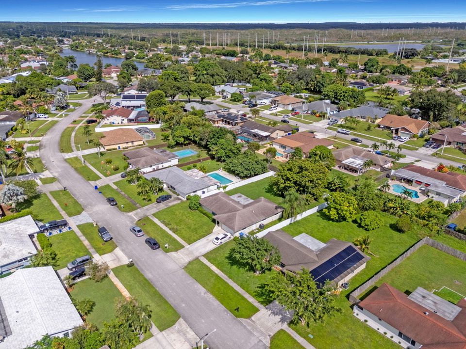 待售: $585,000 (3 贝兹, 2 浴室, 1584 平方英尺)