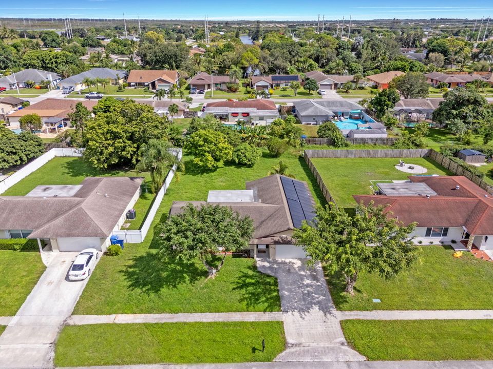 待售: $585,000 (3 贝兹, 2 浴室, 1584 平方英尺)