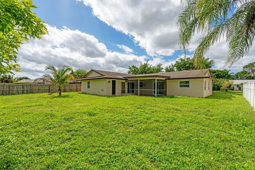 待售: $585,000 (3 贝兹, 2 浴室, 1584 平方英尺)