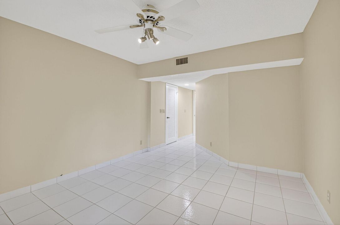 For Sale: $169,900 (2 beds, 2 baths, 1134 Square Feet)