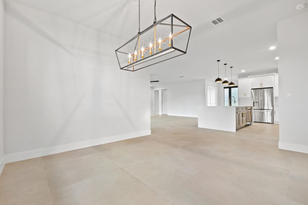 En Venta: $851,550 (4 camas, 2 baños, 2256 Pies cuadrados)