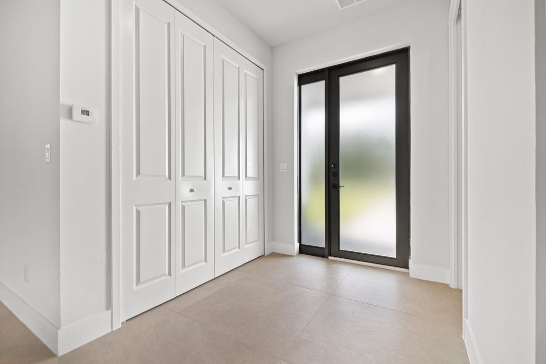 En Venta: $851,550 (4 camas, 2 baños, 2256 Pies cuadrados)