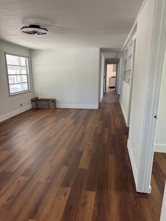 For Sale: $74,999 (4 beds, 2 baths, 1620 Square Feet)