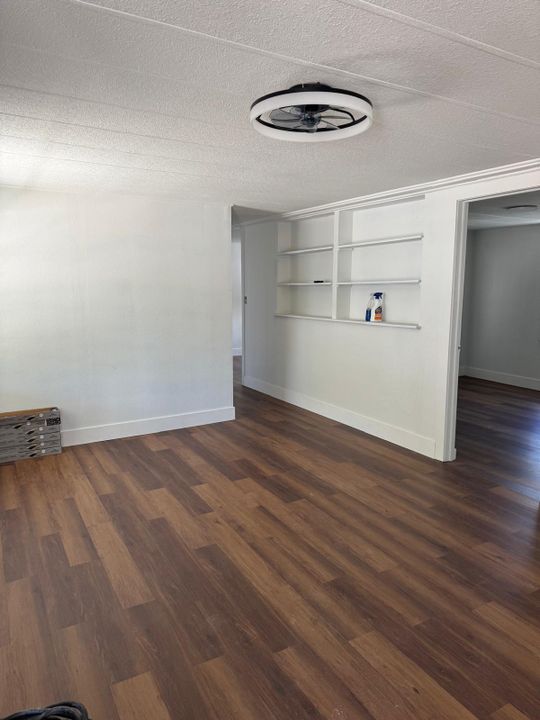 For Sale: $74,999 (4 beds, 2 baths, 1620 Square Feet)