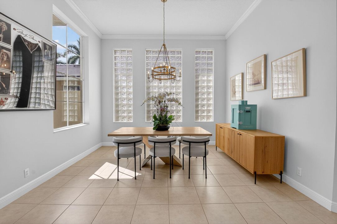 For Sale: $1,300,000 (3 beds, 2 baths, 2742 Square Feet)