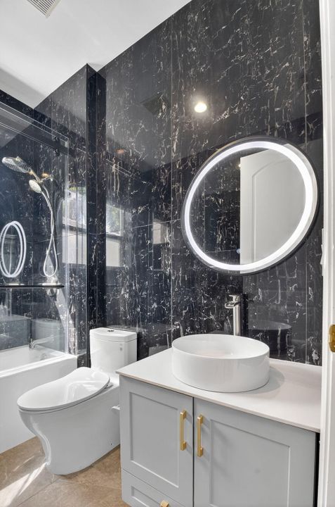 For Sale: $1,300,000 (3 beds, 2 baths, 2742 Square Feet)