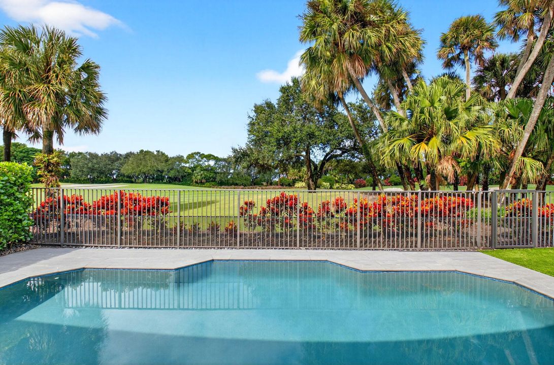 For Sale: $1,300,000 (3 beds, 2 baths, 2742 Square Feet)