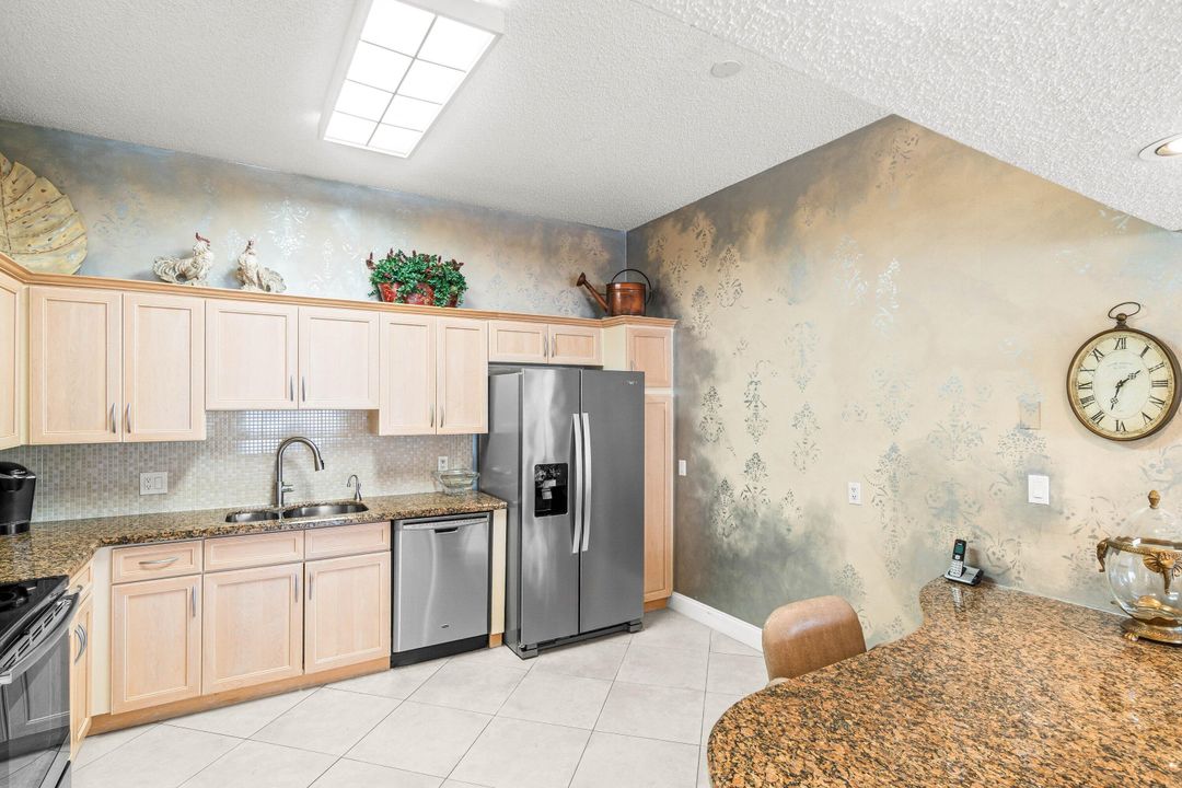 For Sale: $549,000 (3 beds, 2 baths, 2053 Square Feet)