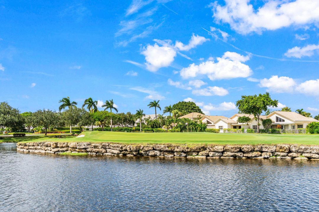 For Sale: $549,000 (3 beds, 2 baths, 2053 Square Feet)