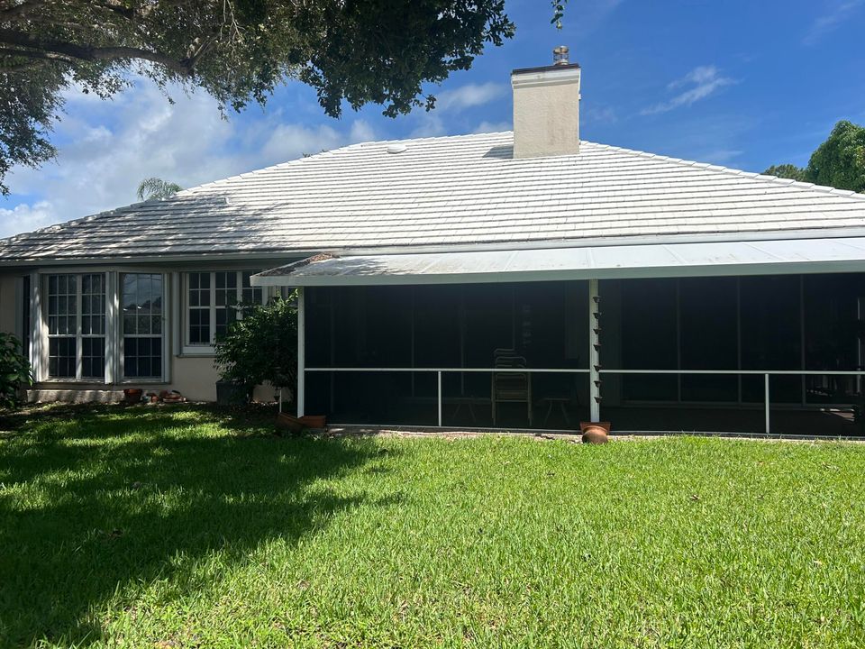 Activo con contrato: $750,000 (3 camas, 2 baños, 3041 Pies cuadrados)