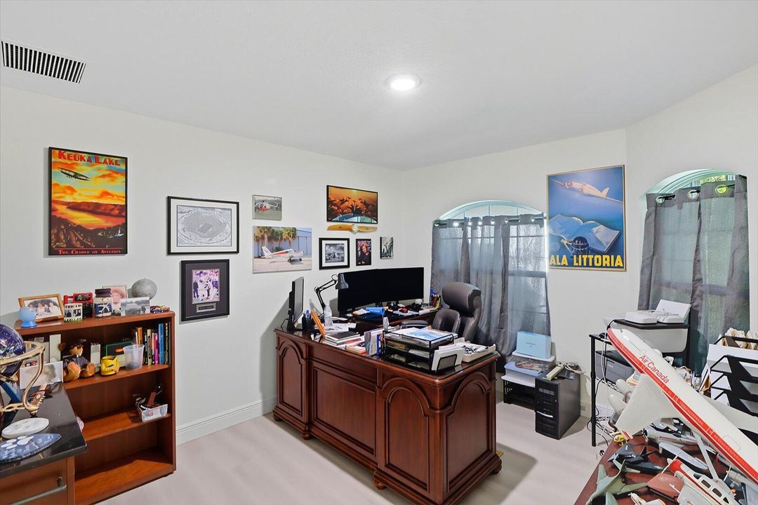 待售: $799,900 (3 贝兹, 2 浴室, 2065 平方英尺)