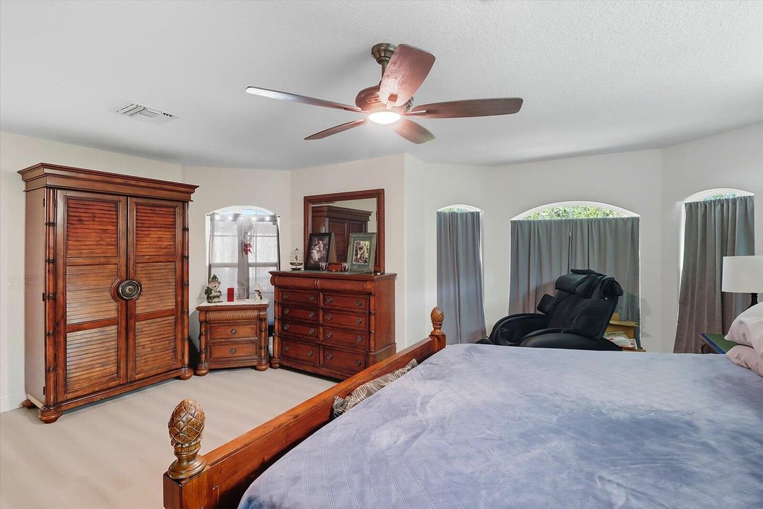 待售: $799,900 (3 贝兹, 2 浴室, 2065 平方英尺)