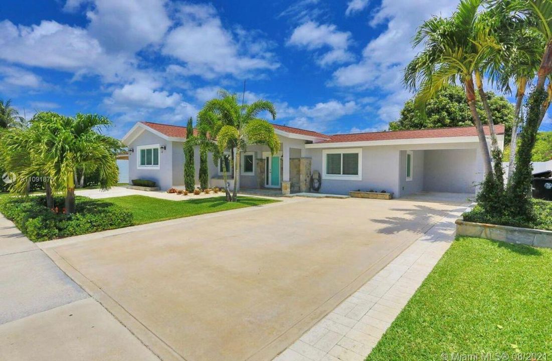 Recently Rented: $3,100 (3 beds, 2 baths, 1688 Square Feet)