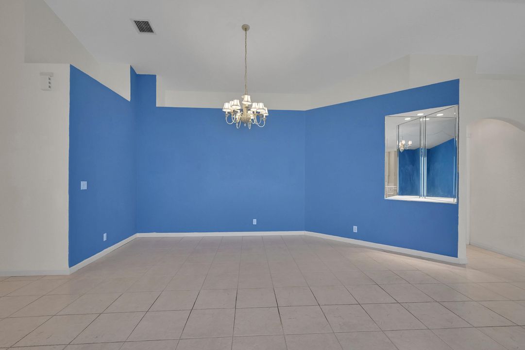 For Sale: $440,000 (3 beds, 2 baths, 2433 Square Feet)