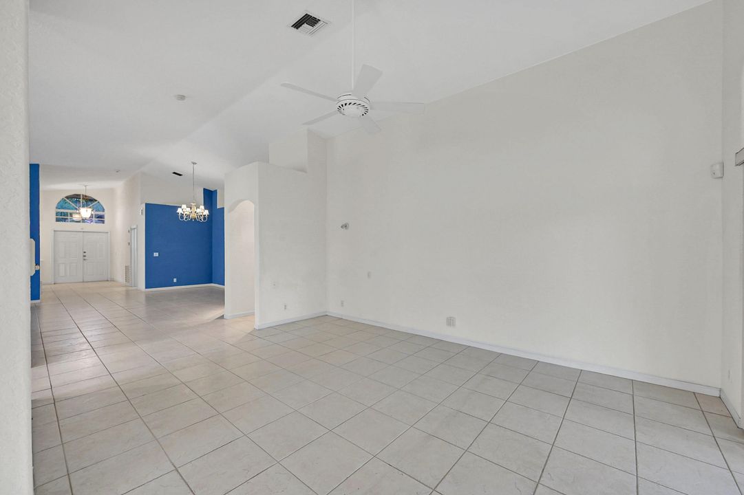 For Sale: $440,000 (3 beds, 2 baths, 2433 Square Feet)