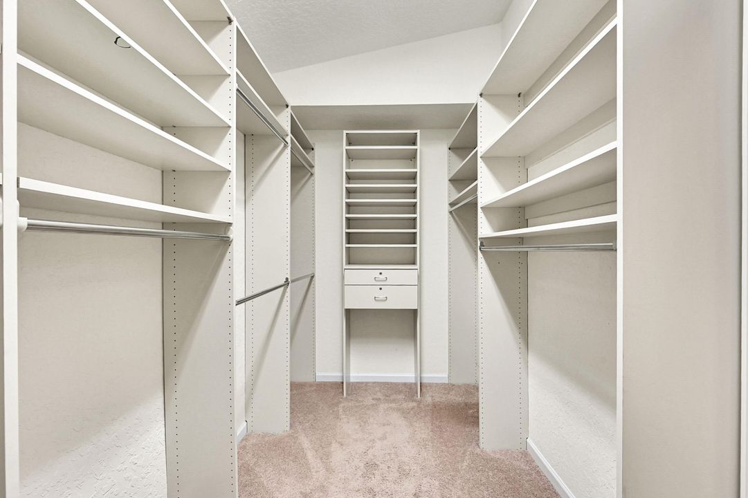 For Sale: $440,000 (3 beds, 2 baths, 2433 Square Feet)