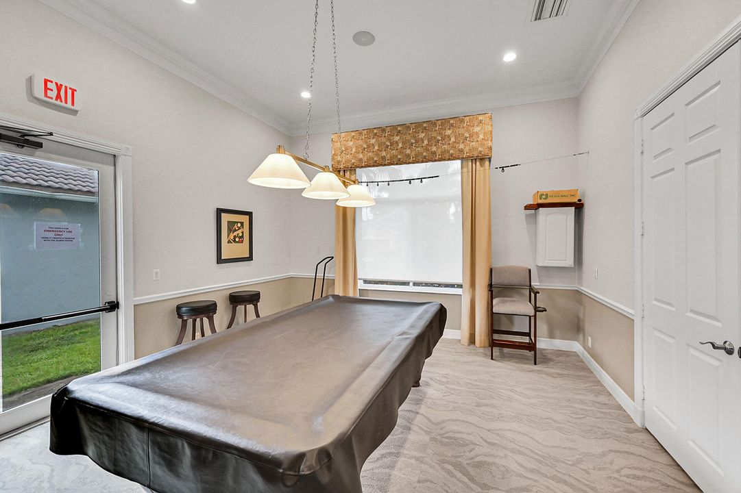 For Sale: $440,000 (3 beds, 2 baths, 2433 Square Feet)