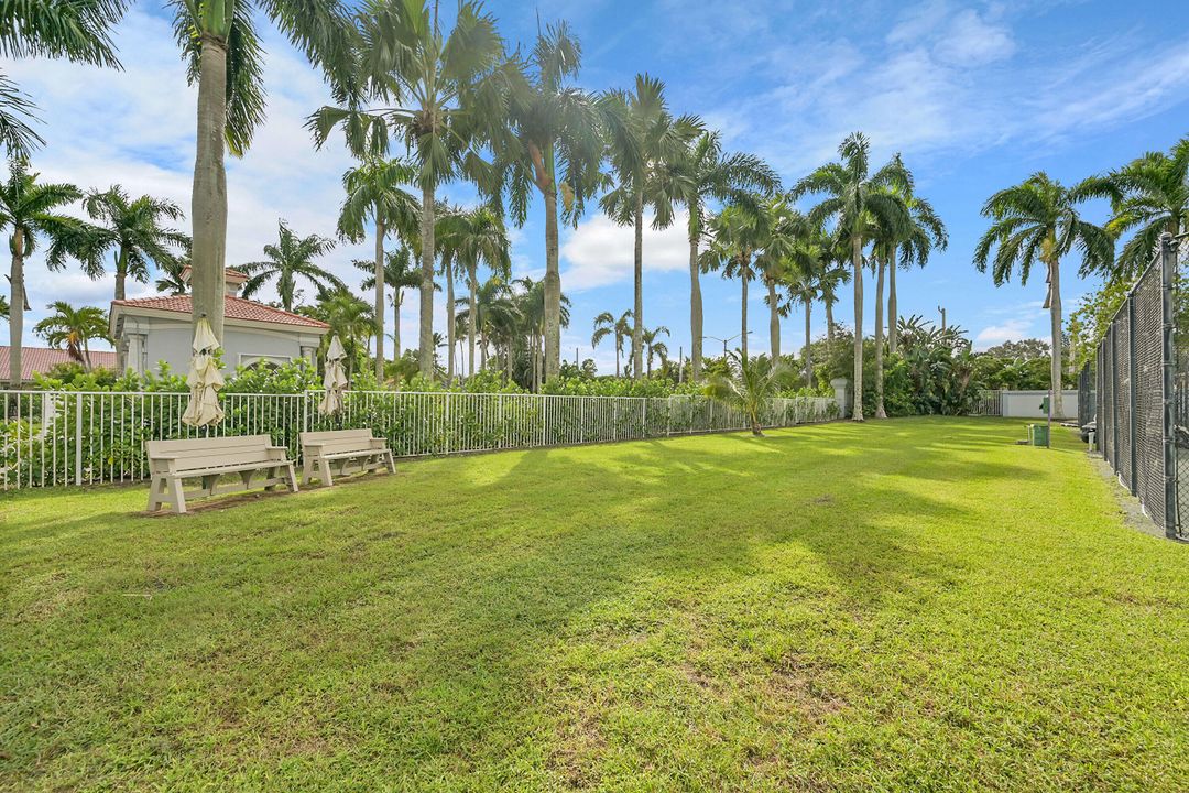 For Sale: $440,000 (3 beds, 2 baths, 2433 Square Feet)