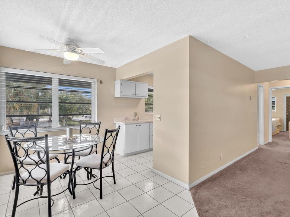Active With Contract: $185,000 (2 beds, 1 baths, 798 Square Feet)