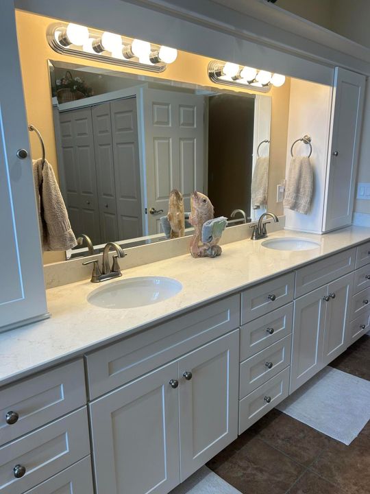 Activo con contrato: $750,000 (3 camas, 2 baños, 3041 Pies cuadrados)