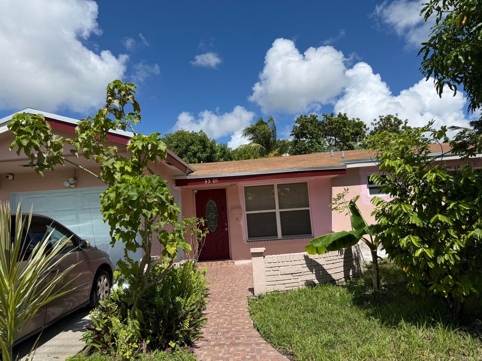 Recently Sold: $450,000 (2 beds, 2 baths, 1611 Square Feet)