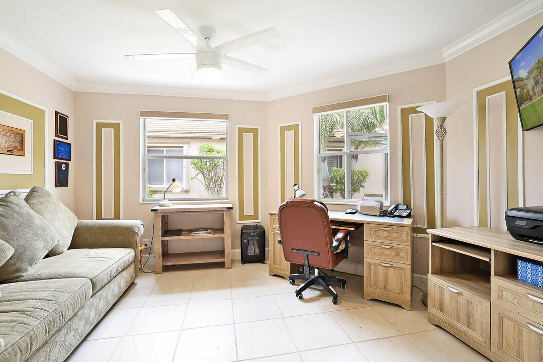 合同活跃: $3,400 (3 贝兹, 2 浴室, 1733 平方英尺)